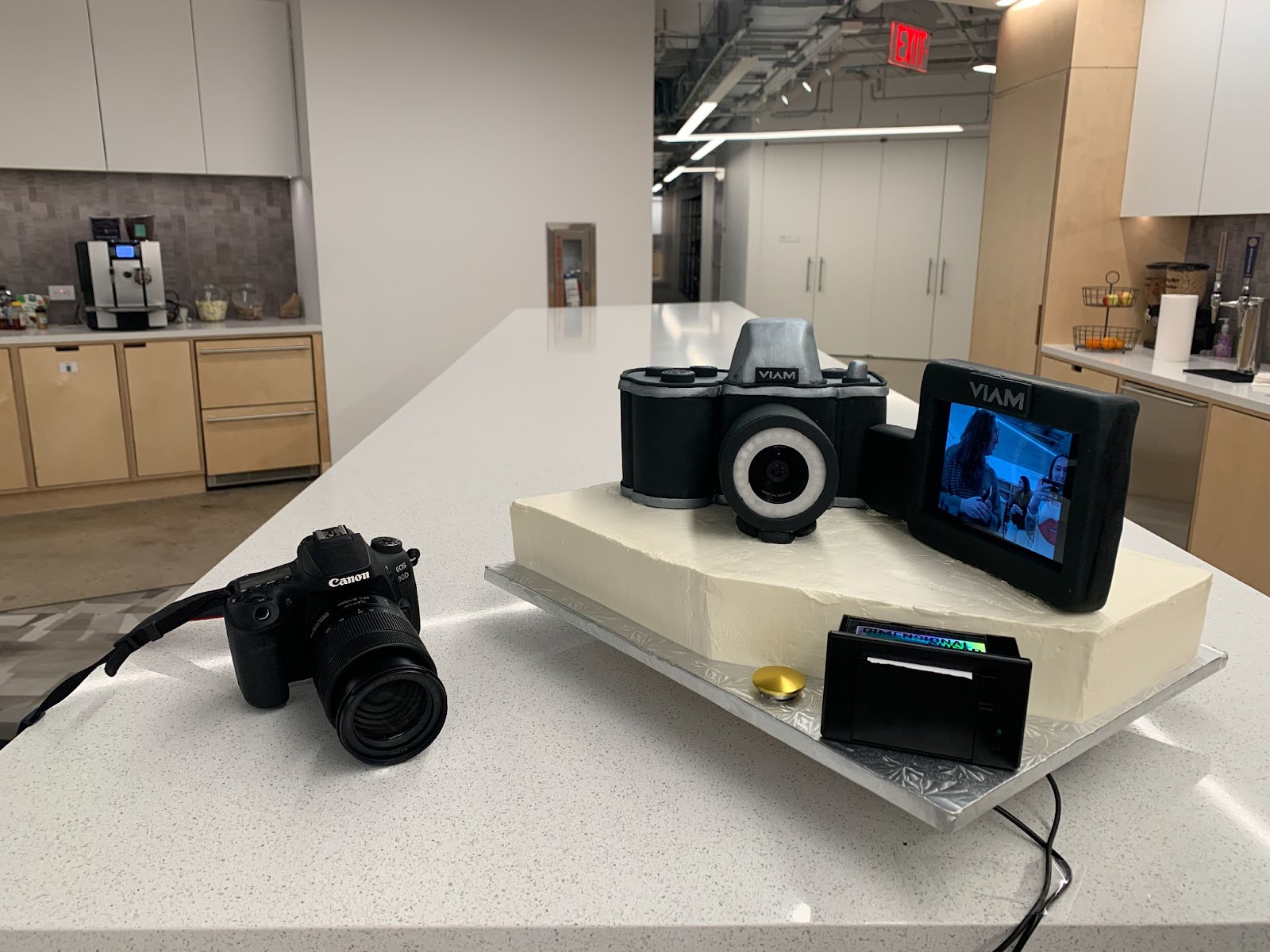 Creating the future of desserts: an interactive smart cake