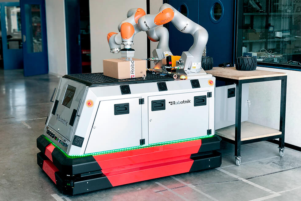Custom robots in industry and manufacturing